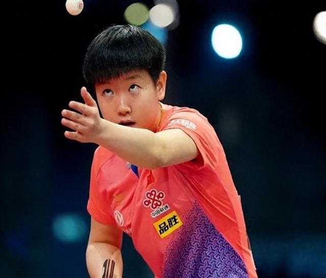 爱游戏登录-双方决战攻防较量，谁能在赛场上立于不败