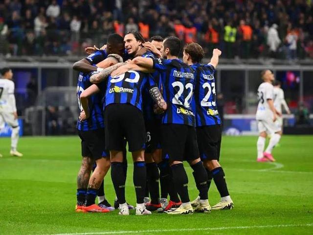 包含紧张激烈的对决,意甲比赛陷入白热化的词条 包含紧张激烈的对决,意甲比赛陷入白热化的词条