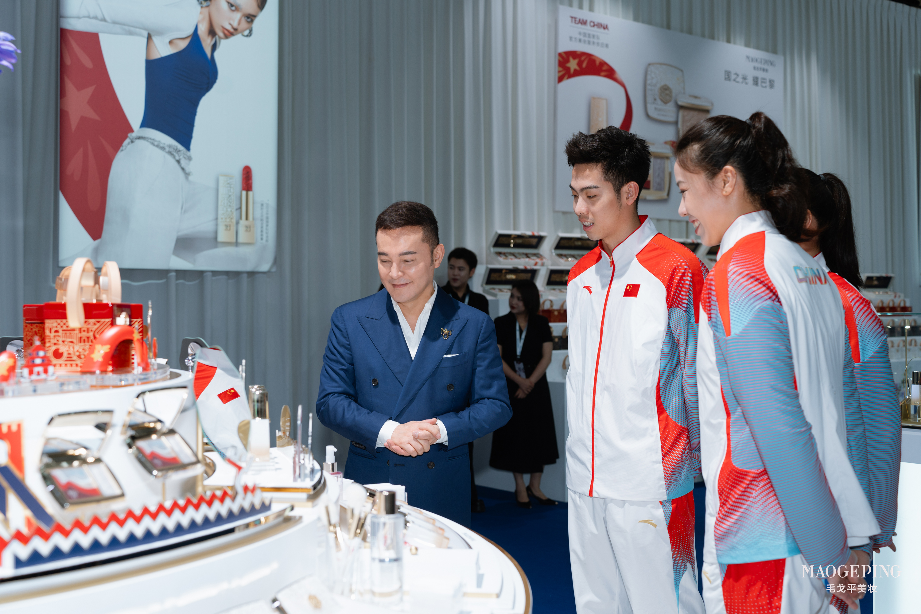 运动员心系国家荣耀,拼尽全力,为国争辉煌的简单介绍 运动员心系国家荣耀,拼尽全力,为国争辉煌的简单介绍