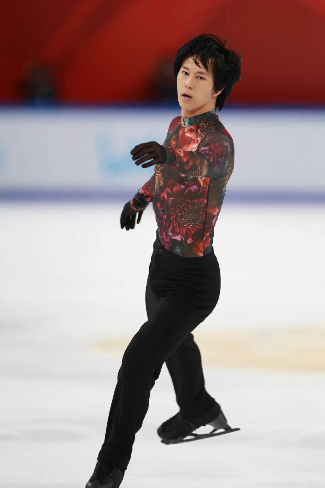 爱游戏中国官网-巴西升龙国手完美表现，登顶乒乓球领奖台的简单介绍