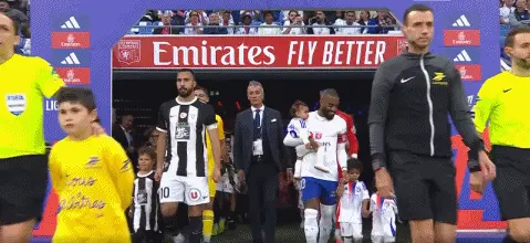 拉诺伊破门,里昂客场力克昂热的简单介绍 拉诺伊破门,里昂客场力克昂热的简单介绍