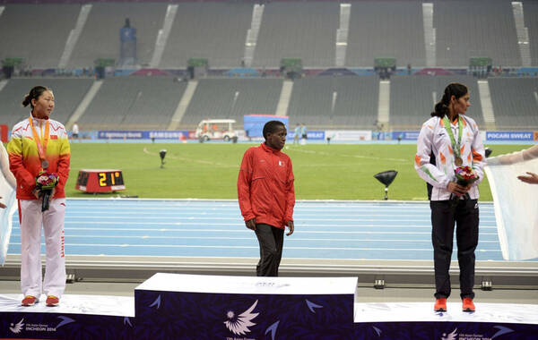 埃及选手实现逆袭登上领奖台 埃及选手实现逆袭登上领奖台