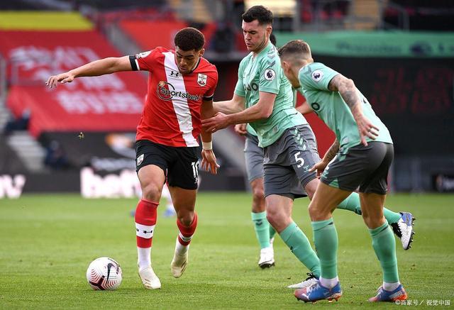 水晶宫再难求胜,保级形势岌岌可危 水晶宫再难求胜,保级形势岌岌可危