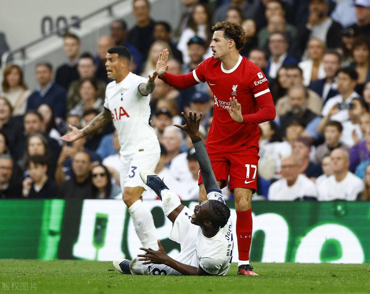 利物浦主场不敌托特纳姆热刺,遭遇主场失利 利物浦主场不敌托特纳姆热刺,遭遇主场失利