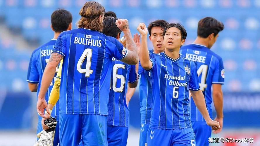 红蓝之争:豪门对决竞技殿堂 红蓝之争:豪门对决竞技殿堂