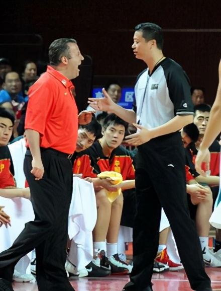 关于巴西男篮在对手毛里求斯队面前揭竿而起的信息 关于巴西男篮在对手毛里求斯队面前揭竿而起的信息