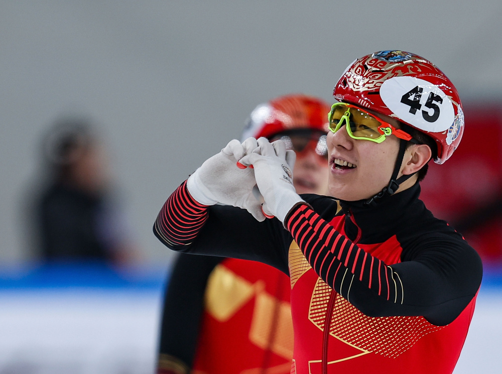 爱游戏官网-吉林队在场上稳定发挥，连胜喜人