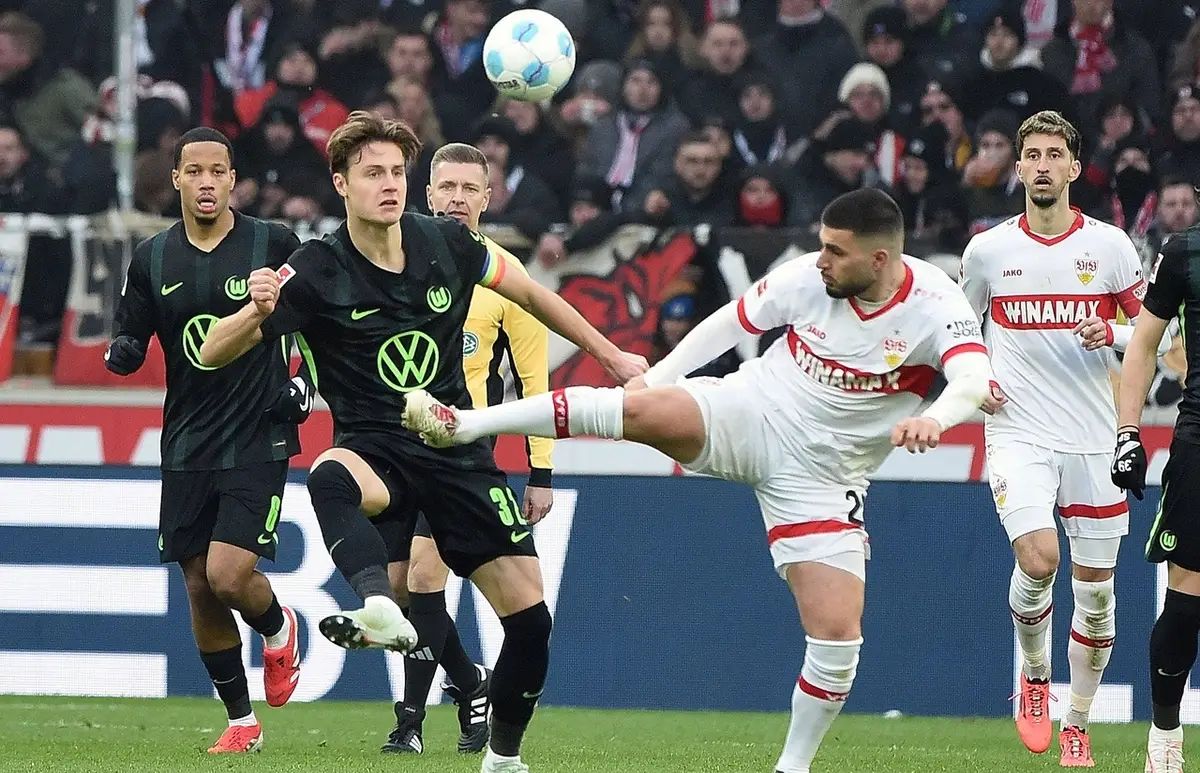 爱游戏在线登录-包含沃尔夫斯堡队主场难挡斯图加特，遭遇连败的词条