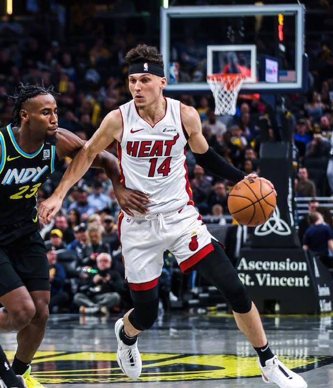 爱游戏登录-关于战术犯错，球员个人表现高开低走，团队士气受打击！的信息