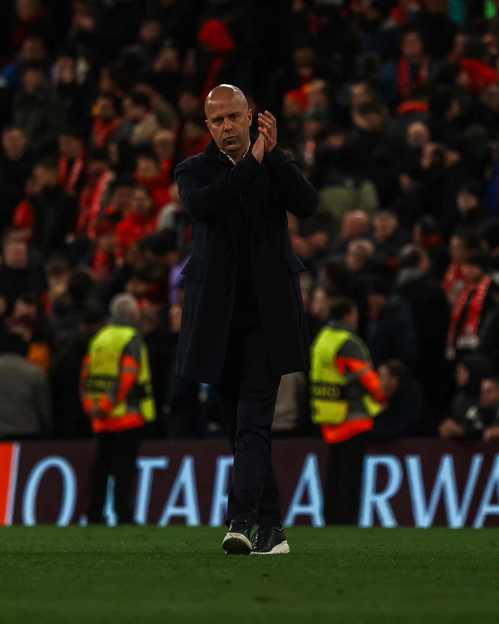 爱游戏入口-包含巴黎圣日耳曼艰难取胜稳居积分榜前列的词条