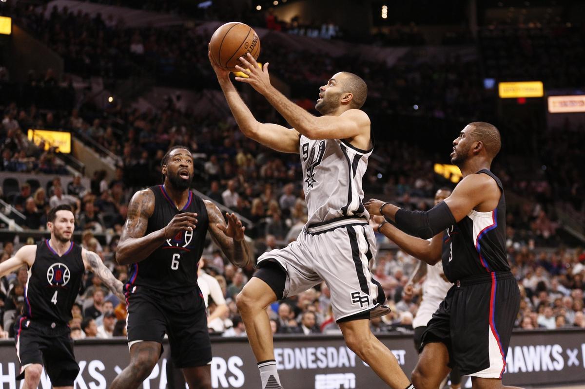 包含勇士锋线群星砍分联手击败马刺实力碾压的词条