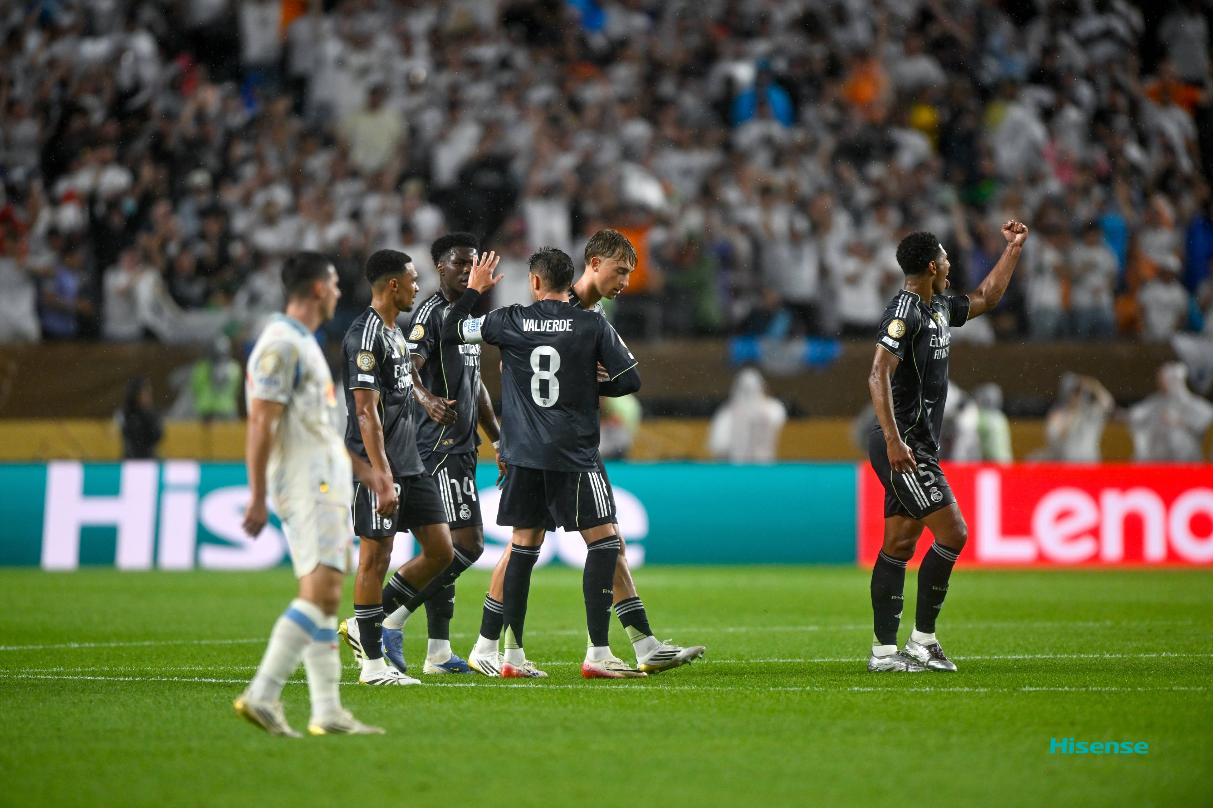 爱游戏官方入口-尤文图斯惨遭淘汰，欧冠赛季告别