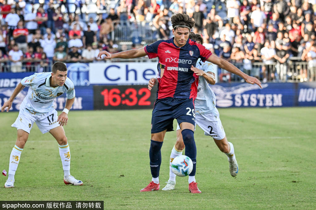 爱游戏官网入口-卡利亚里客场大胜，继续前进的简单介绍