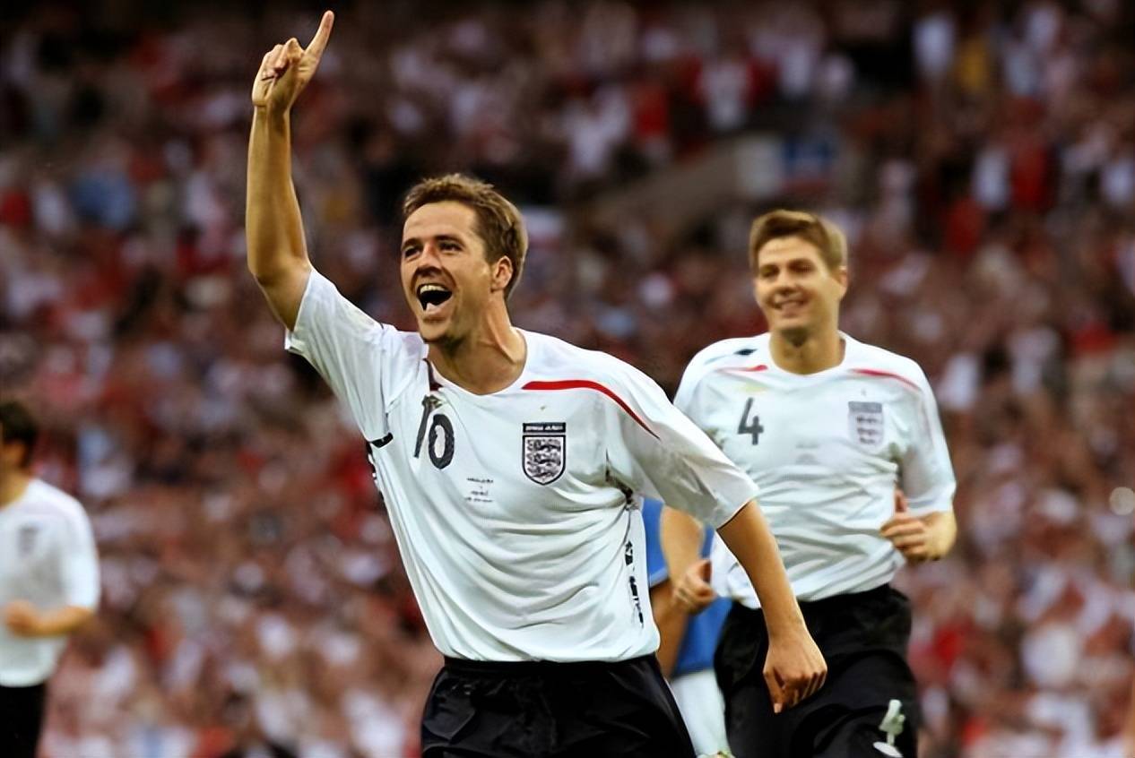 英格兰队保持稳定,小组领先 英格兰队保持稳定,小组领先