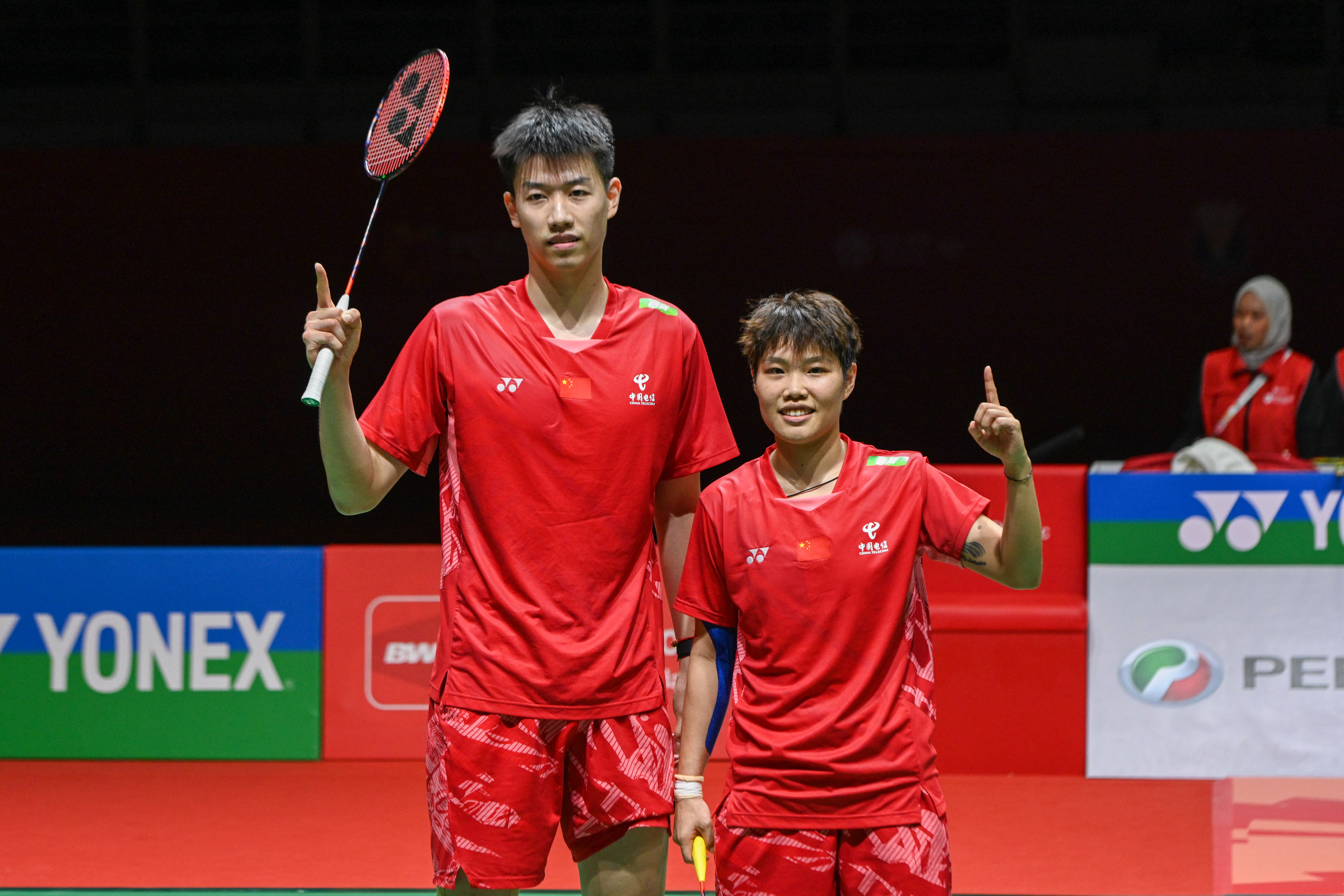 爱游戏官网-亚洲羽毛球双打搭档再度夺冠，默契无敌