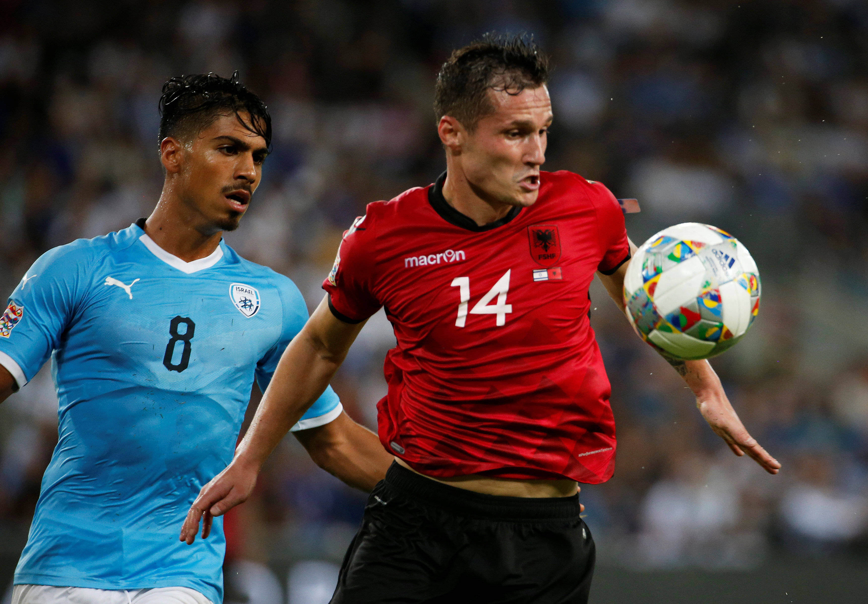 球队凭借团队合作赢下关键比赛 球队凭借团队合作赢下关键比赛