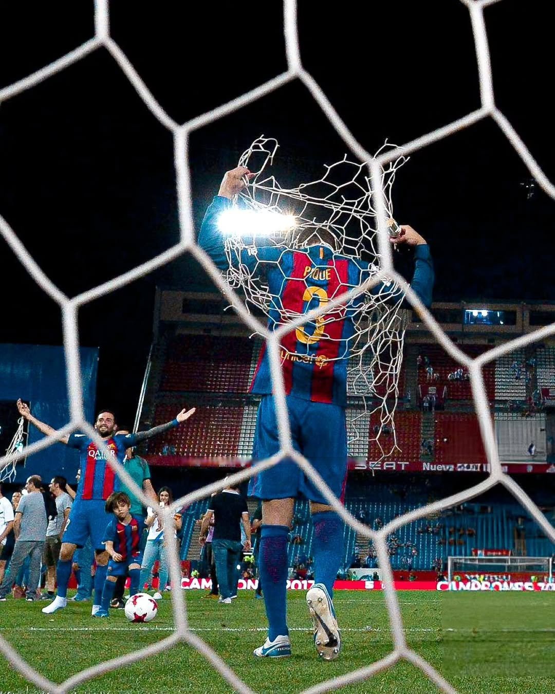 巴西队在足球比赛中展现统治力 巴西队在足球比赛中展现统治力