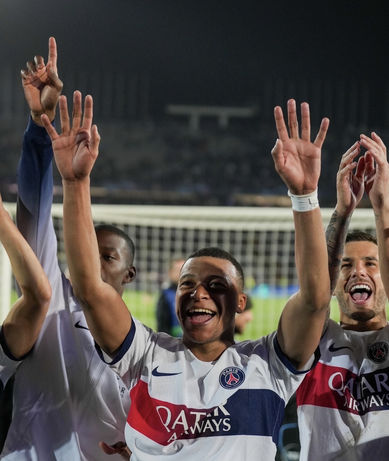 罗马击败巴黎,强势晋级欧冠四强 罗马击败巴黎,强势晋级欧冠四强